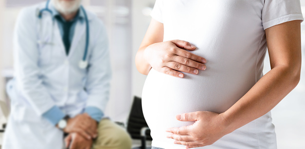study a bachelor of obstetrics in Ireland 